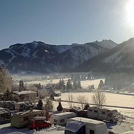 App 1 - Farbennest Mit Fruehstueck Teekueche, Sommerbergbahnen Inkl Tannheim Kültér fotó