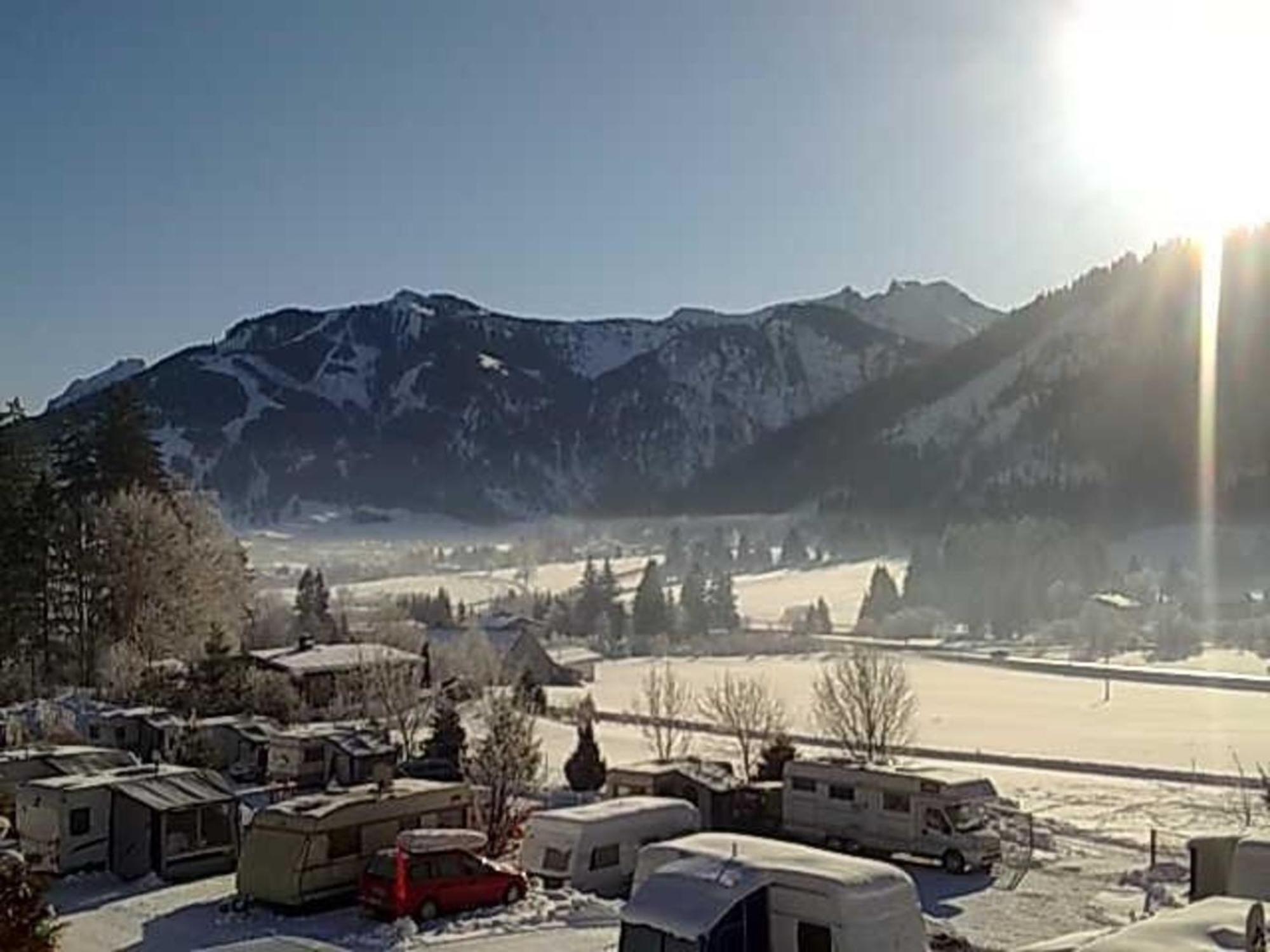 App 1 - Farbennest Mit Fruehstueck Teekueche, Sommerbergbahnen Inkl Tannheim Kültér fotó